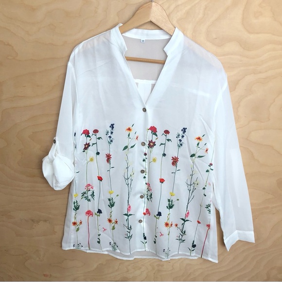 V Neck Sheer Rolled Tabs Sleeve Blouse Size M White Feminine Bohemian. - Picture 2 of 10